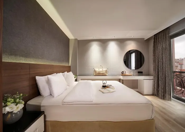 Dora Pera 4* Istanbul