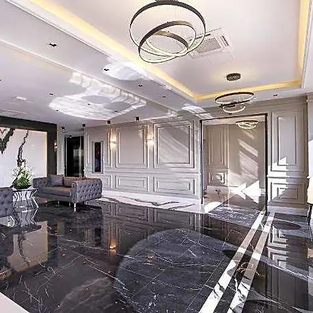 Dora Pera Hotel 4*