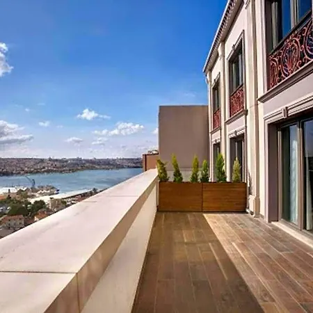 Hotel Dora Pera