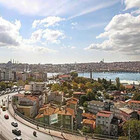 Hotel Dora Pera 4*