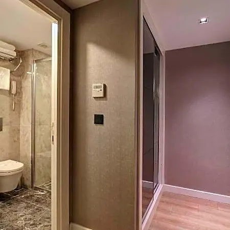 Dora Pera 4* Istanbul