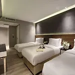 Szálloda Dora Pera 4*