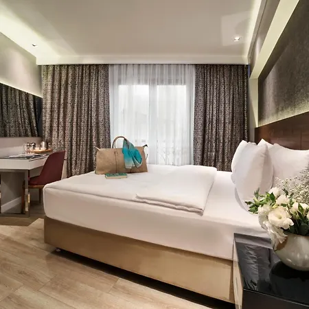 Dora Pera 4* Стамбул